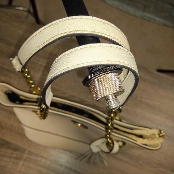 Anne Klein Purse - Picture 4 of 6